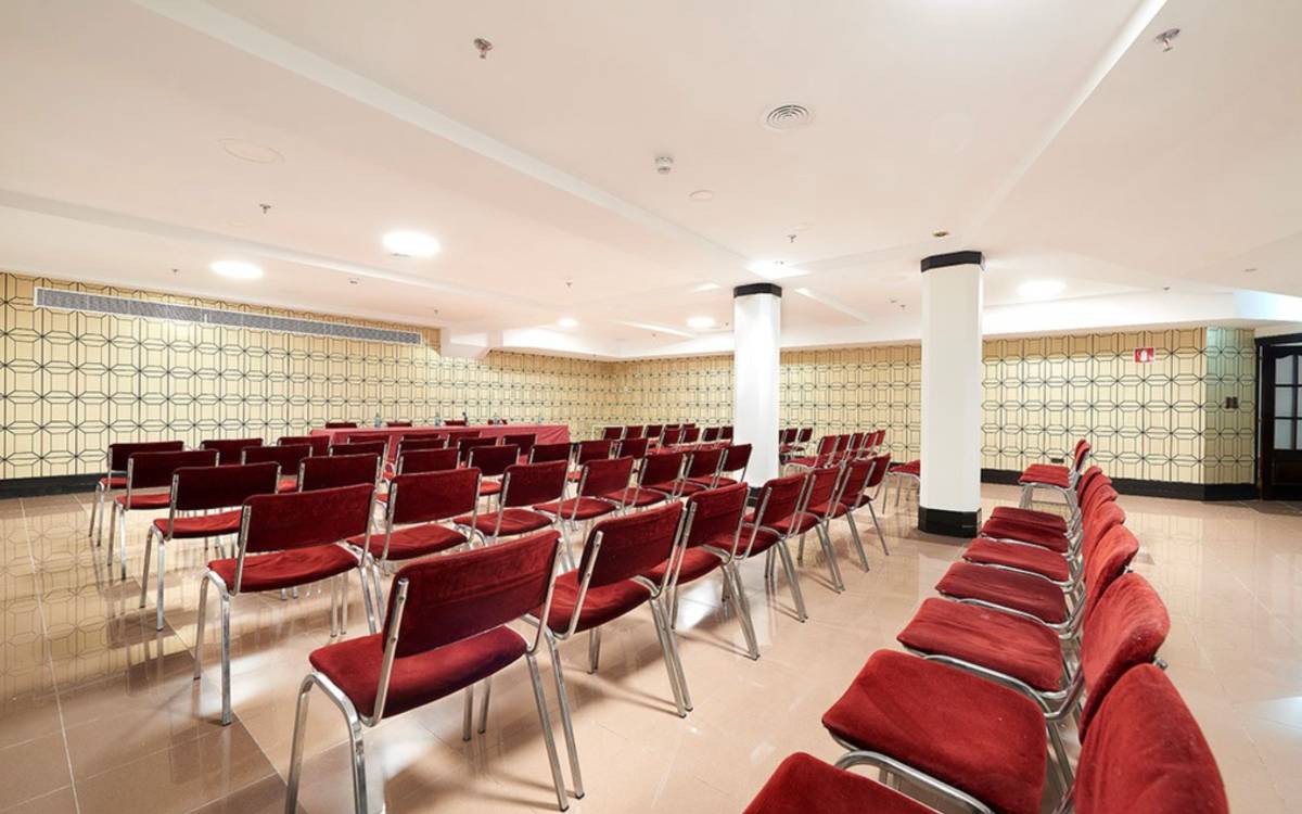 4 salones de reuniones hotel ilunion san sebastián 4 salones de reuniones hotel ilunion san sebastián