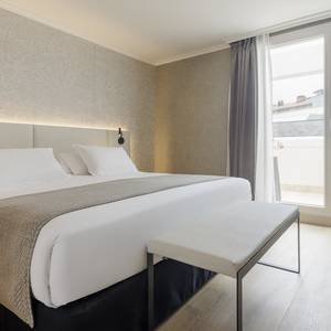 Habitación junior suite Hotel ILUNION San Sebastián