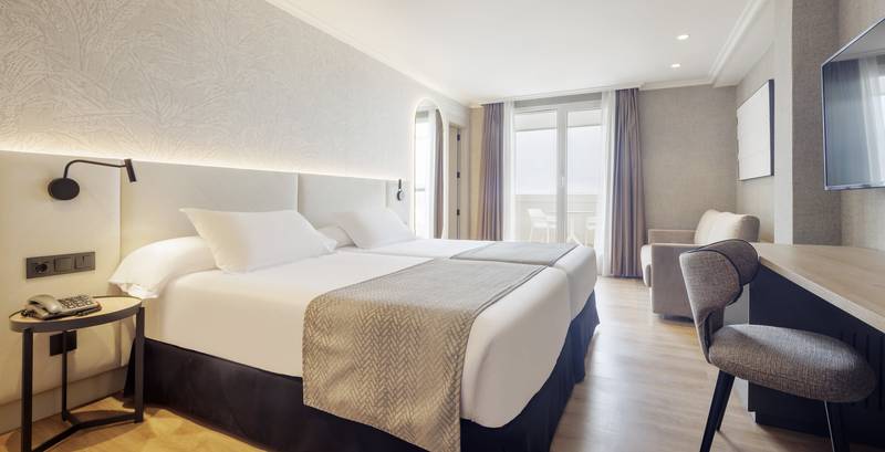 Habitación individual con terraza Hotel ILUNION San Sebastián