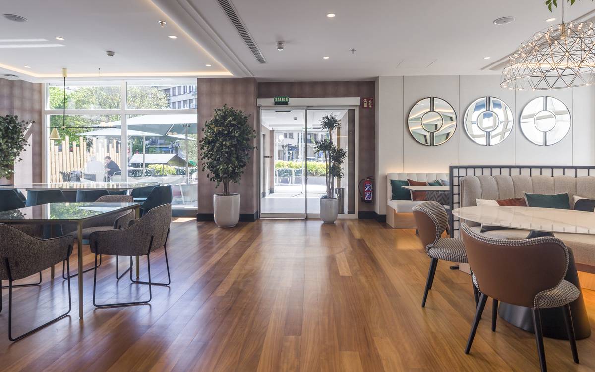 Restaurante cafetería ondarreta Hotel ILUNION San Sebastián Restaurante cafetería ondarreta Hotel ILUNION San Sebastián