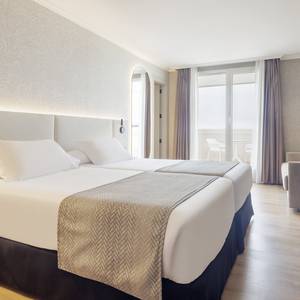 Habitación individual con terraza Hotel ILUNION San Sebastián